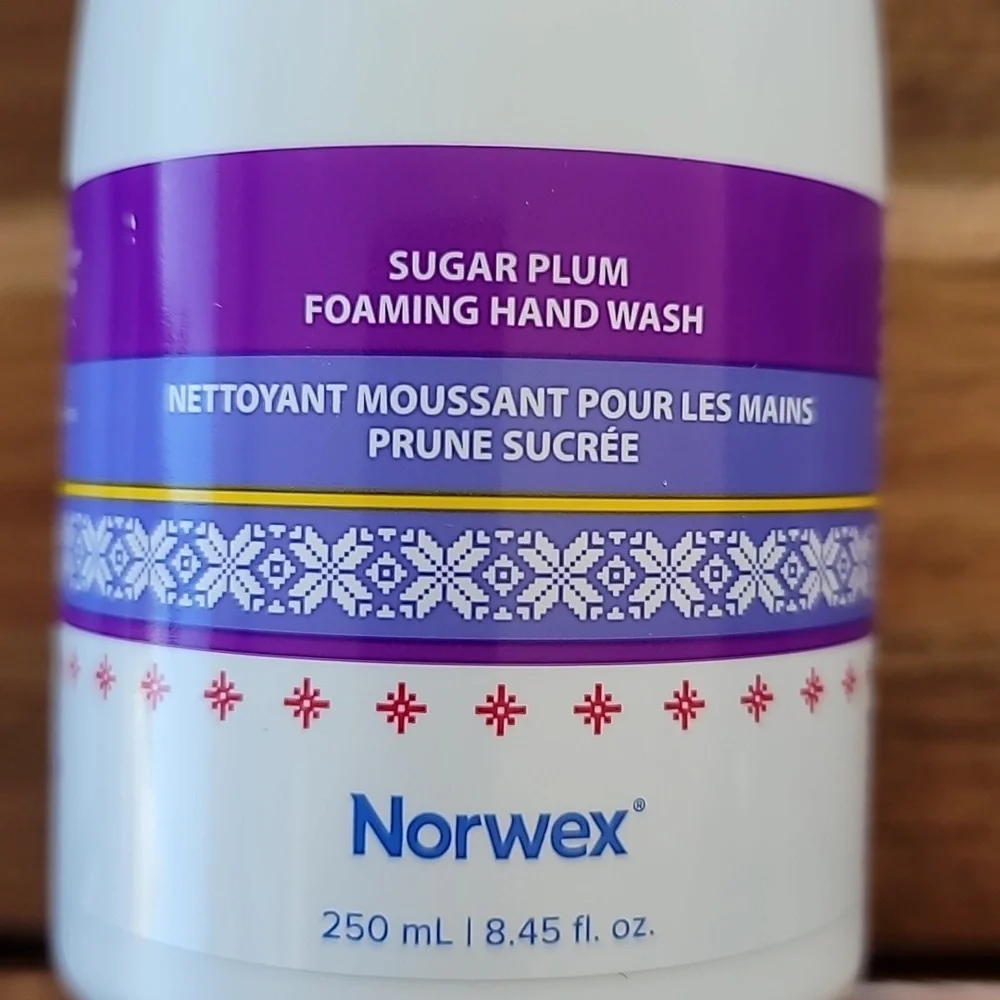 Norwex Pet to Dry Snowman and Foaming Hand Wash